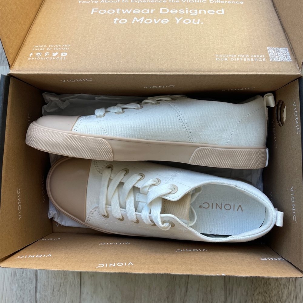 BRAND NEW Vionic Shoes